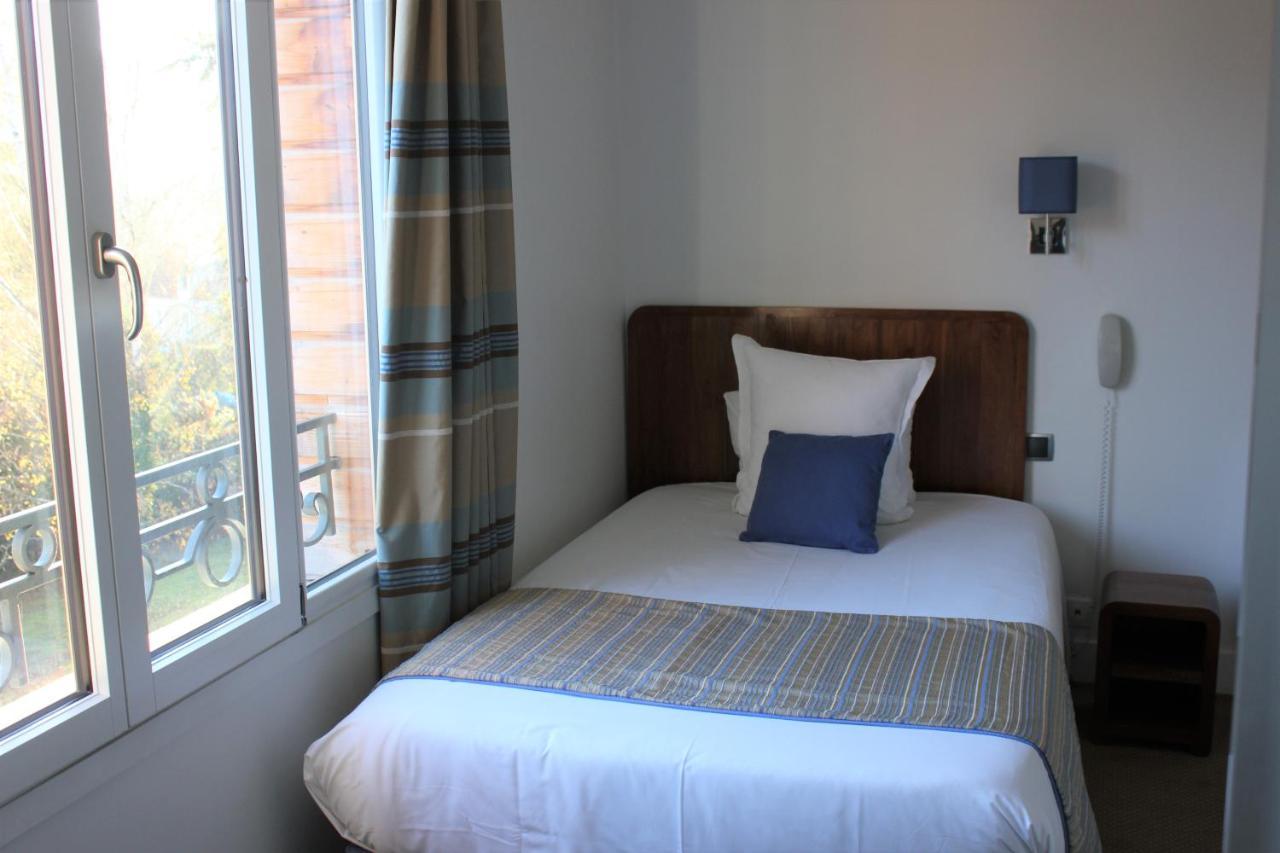 Logis Hotel & Restaurant - Le Manoir De Sauvegrain Saint-Lambert  Ngoại thất bức ảnh